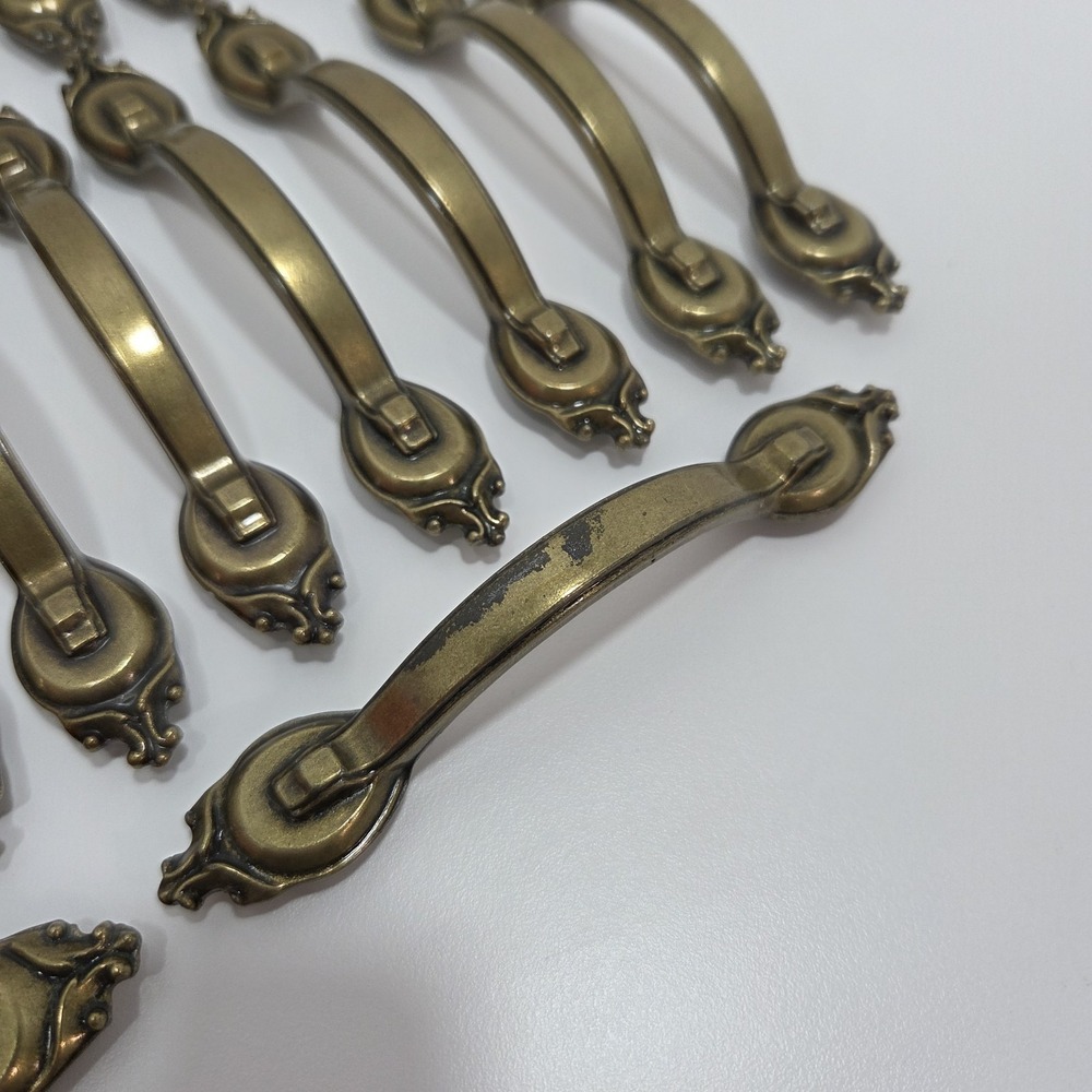 35 AMEROCK PULL HANDLES 735-1 WITH SCREWS - Picture 4 of 12